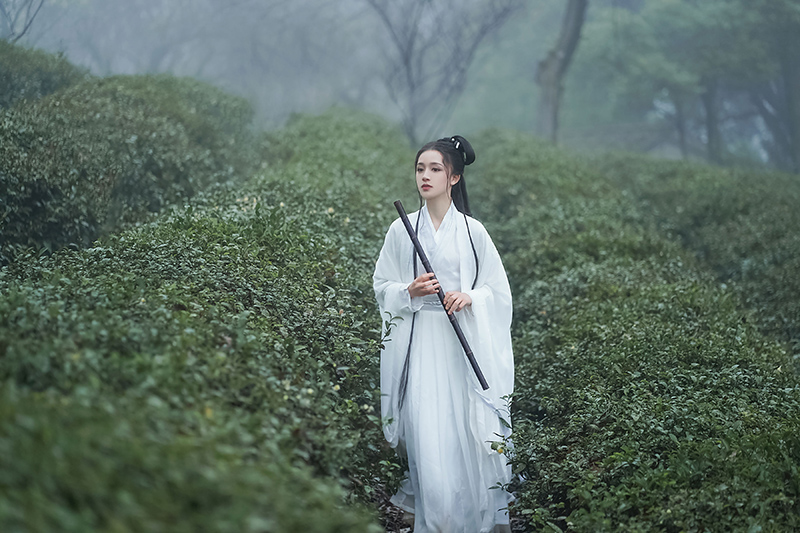 清冷古风雾山执笛古装美人（二）