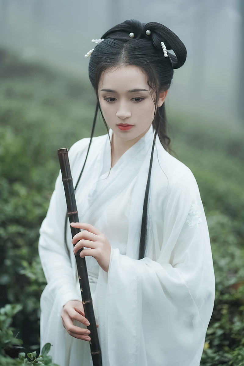 清冷古风雾山执笛古装美人（三）
